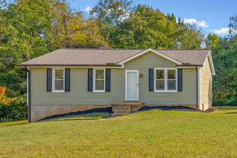 303 Carla Ct, Clarksville, TN 37043