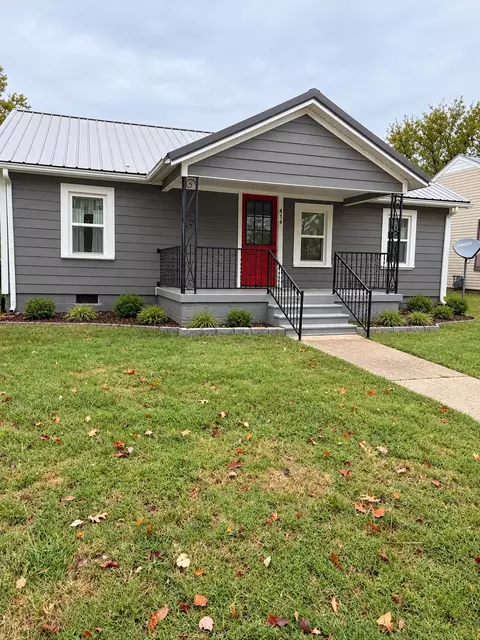 414 2nd St, Lawrenceburg, TN 38464
