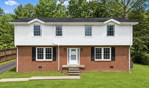 120 Cross Timbers Dr, Nashville, TN 37221