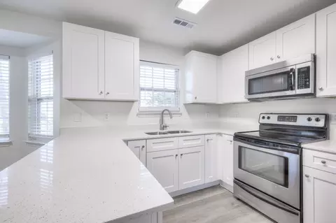 Kitchen - 1824 Devon Dr, Spring Hill, TN 37174 photo 4 of 4