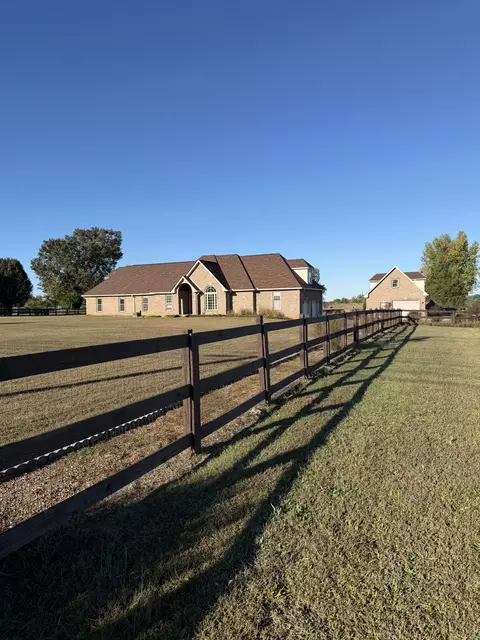 52 Creighton Ln, Lebanon, TN 37087