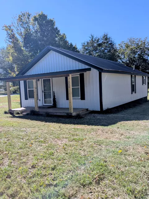 210 S Maple Ave, Ethridge, TN 38456 photo 3