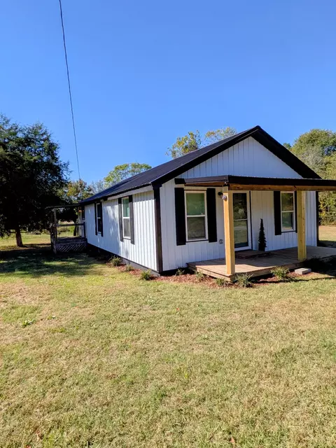 210 S Maple Ave, Ethridge, TN 38456 photo 2