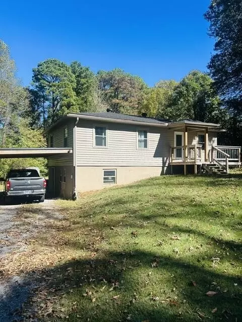 2370 Post Oak Rd, Camden, TN 38320