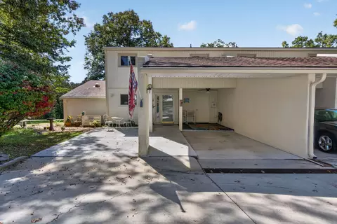 7000 Big Horn Dr #C16, Crossville, TN 38572