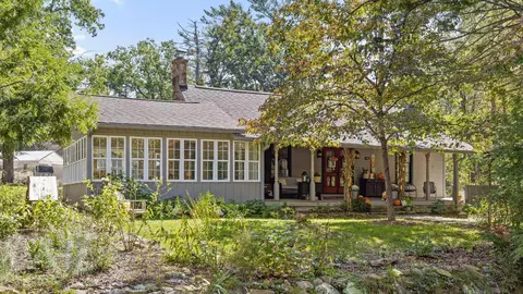 426 Glenway Ave, Signal Mountain, TN 37377