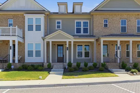 140 Nearwater Pl, Hendersonville, TN 37075
