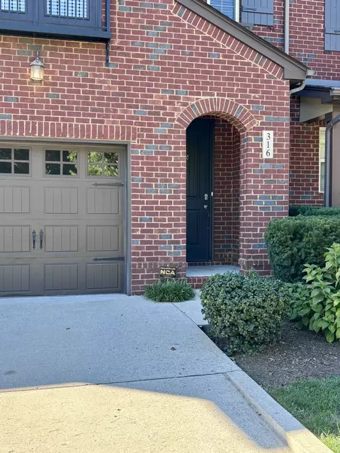 316 Coronado Pvt Cir, Hendersonville, TN 37075