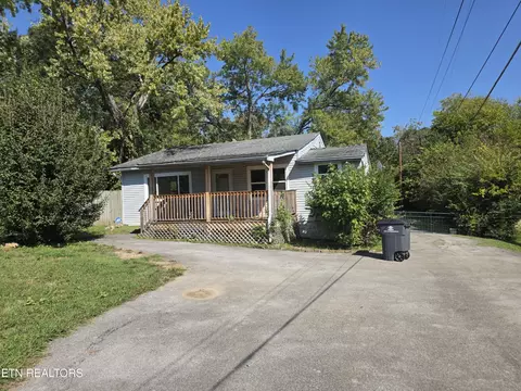 3906 Luwana Ln, Knoxville, TN 37917