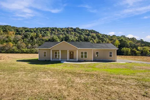 50 Shady Cir, Pleasant Shade, TN 37145