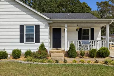 983 May Apple Dr, Clarksville, TN 37042
