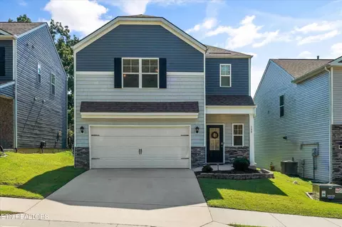 130 Harbour Pointe Ln, Oak Ridge, TN 37830