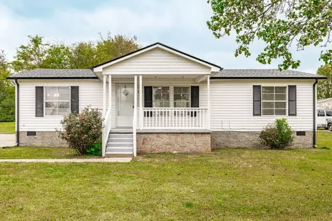 202 Fountain Head Rd, Portland, TN 37148