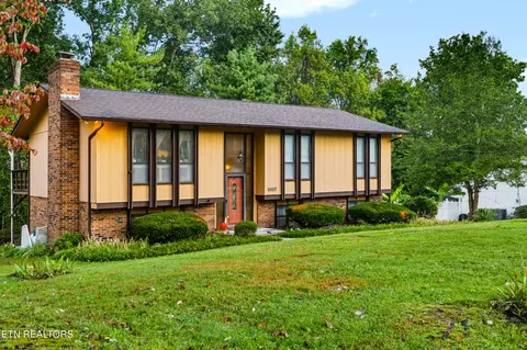 5007 Wilkshire Dr, Knoxville, TN 37921