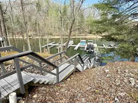40 Eerie Pt, Rockwood, TN 37854