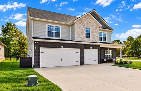 1093 Mourning Cloak Dr, Clarksville, TN 37043