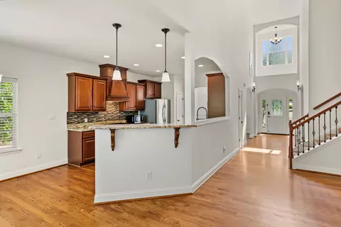 Entry Way - 1002 Glessner Dr, Spring Hill, TN 37174 photo 6 of 12