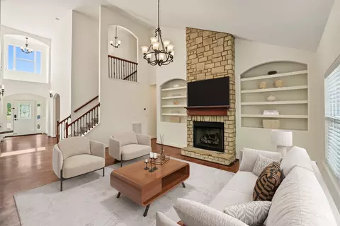 Living - 1002 Glessner Dr, Spring Hill, TN 37174 photo 3 of 9