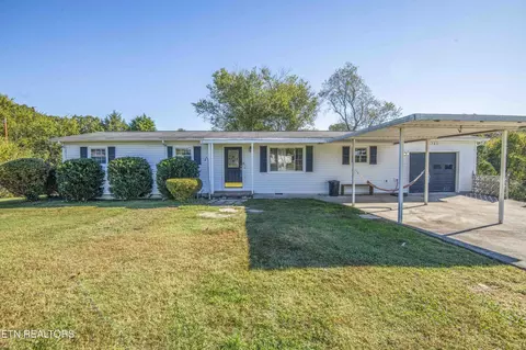760 Lafollette Dr, Maryville, TN 37801