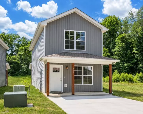 425 Via Dr, Clarksville, TN 37043