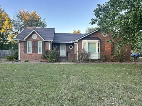 1182 Woodbridge Dr, Clarksville, TN 37042