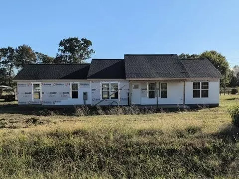 1053 Lake Morris Rd, Hopkinsville, KY 42240