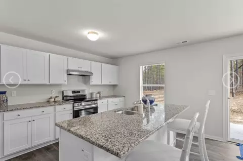Kitchen - 202 Jasper Way, White Bluff, TN 37187 photo 2 of 3