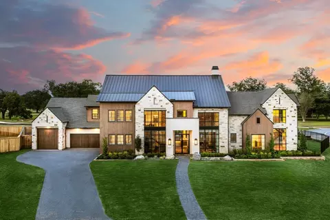 7031 Hyde Park Trl, College Grove, TN 37046