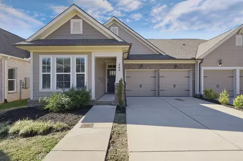 244 Tanglewood Ln, Hendersonville, TN 37075