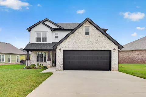 322 Frontier Dr, Clarksville, TN 37043
