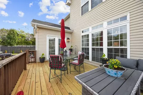 Exterior - 1021 Queens Pl, Spring Hill, TN 37174 photo 10 of 19