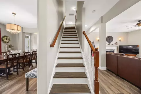 Entry Way - 1021 Queens Pl, Spring Hill, TN 37174 photo 7 of 10