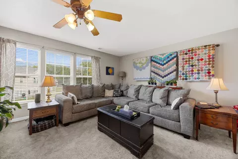 Living - 1021 Queens Pl, Spring Hill, TN 37174 photo 3 of 4