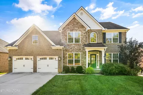 1027 Prince George Parish Dr, Knoxville, TN 37934