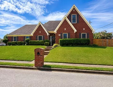 9067 Hervay Ln, Cordova, TN 38016