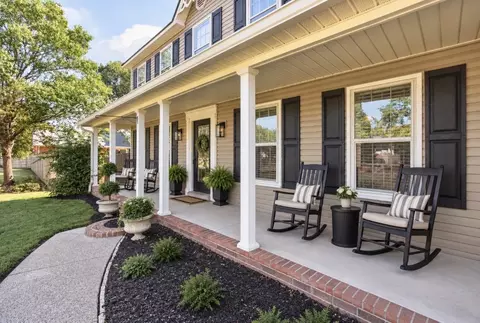 Exterior - 2407 Riverstone Dr, Murfreesboro, TN 37128 photo 4 of 5