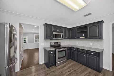 Kitchen - 2407 Riverstone Dr, Murfreesboro, TN 37128 photo 3 of 3