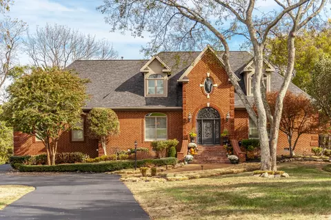 118 Bluegrass Cir, Hendersonville, TN 37075
