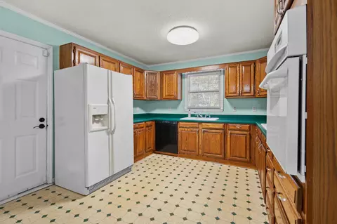 Kitchen - 511 Crocus Ct, Murfreesboro, TN 37128 photo 1 of 3