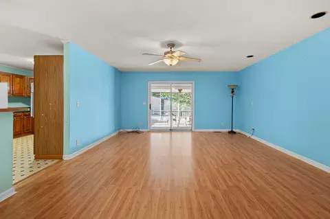 Living - 511 Crocus Ct, Murfreesboro, TN 37128 photo 1 of 3