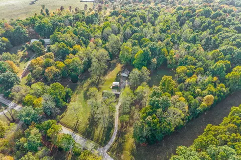 16350 Froghop Rd, Hopkinsville, KY 42240