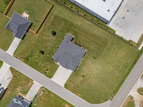 View/Area - 26 Mimosa Dr, Decherd, TN 37324 photo 1 of 16