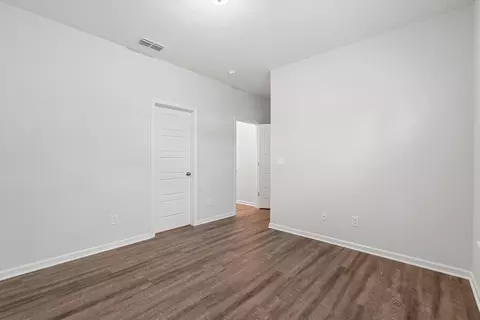 Bedroom - 26 Mimosa Dr, Decherd, TN 37324 photo 4 of 9