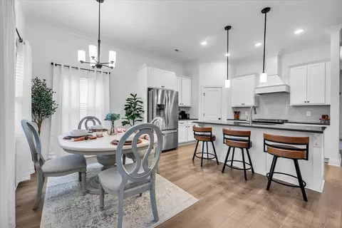 Dining - 3626 Jacaranda Ln, Murfreesboro, TN 37129 photo 2 of 3