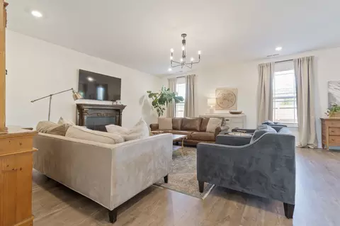 Living - 6018 Cavalry Ct, Spring Hill, TN 37174 photo 1 of 4