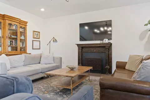 Living - 6018 Cavalry Ct, Spring Hill, TN 37174 photo 3 of 4