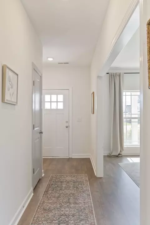 Entry Way - 6018 Cavalry Ct, Spring Hill, TN 37174 photo 4 of 15