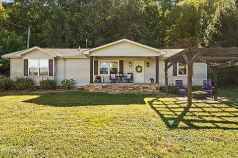 6724 Ball Camp Pike, Knoxville, TN 37931