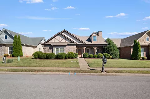 206 Dorchester Cir, Clarksville, TN 37043