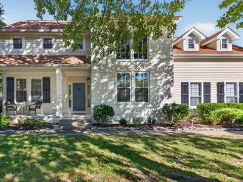 4716 Hunters Crossing Dr, Old Hickory, TN 37138